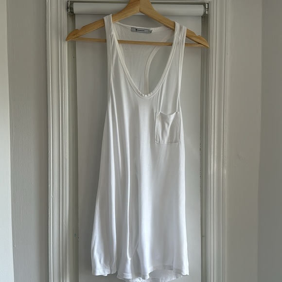 Set of two, T by Alexander wang tank top XS black and white - Picture 3 of 6